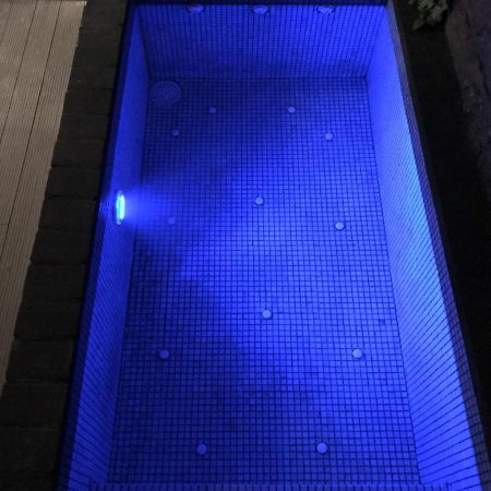 Pequeno Alojamiento Con Mini Piscina - No Climatizada Valência Exterior foto
