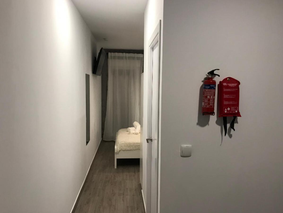 Pequeno Alojamiento Con Mini Piscina - No Climatizada Valência Exterior foto
