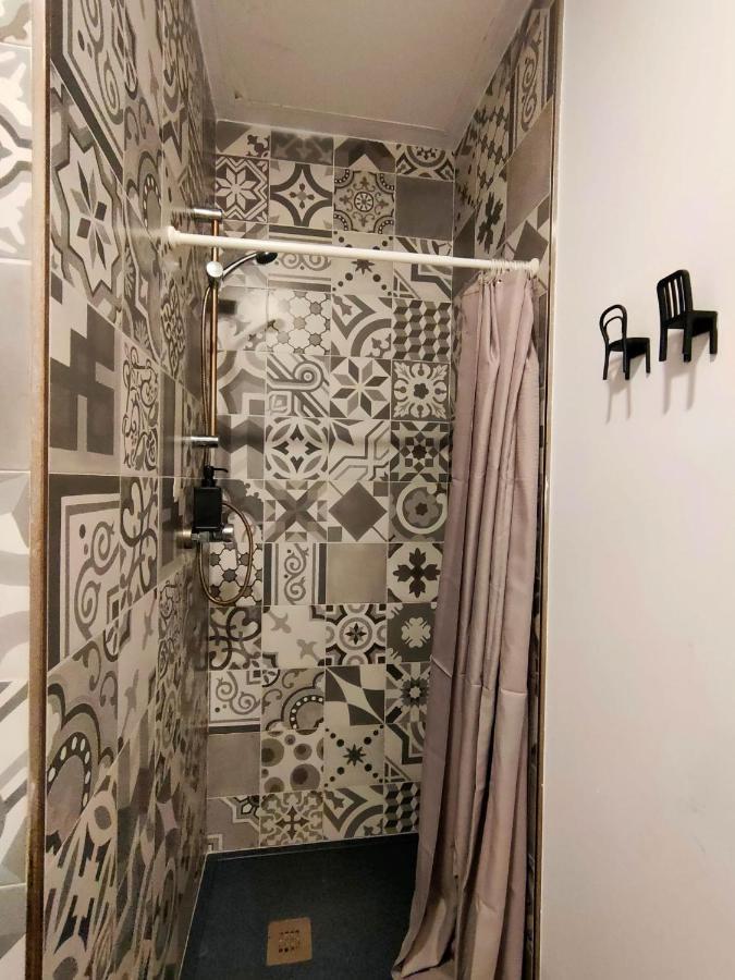 Pequeno Alojamiento Con Mini Piscina - No Climatizada Valência Exterior foto